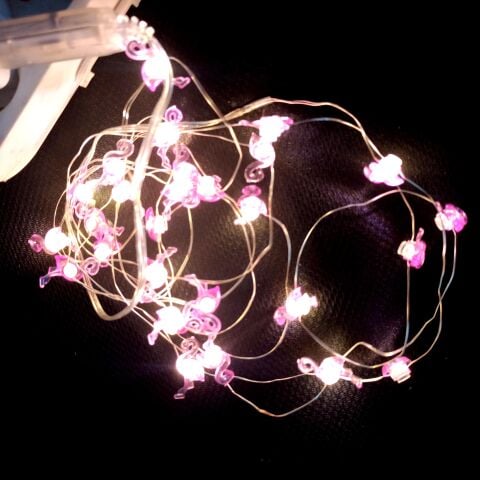 USB GİRİŞLİ FLAMİNGO FİGÜRLÜ FONKSİYONLU GÜN IŞIĞI 28 AMPUL LED